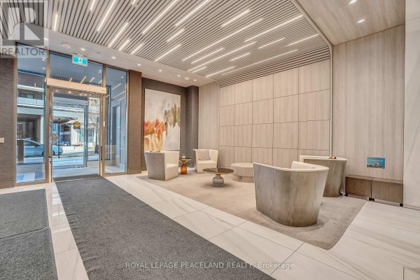 1215 - 75 Canterbury Place, Toronto, ON, photo 2