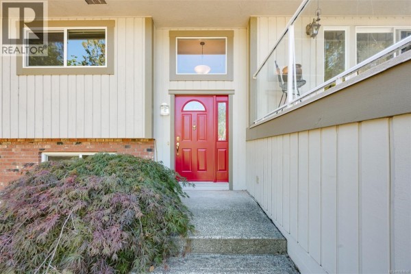 Storage - 1215 Cloake Hill Rd, North Saanich, BC V8L5K3 Photo 3