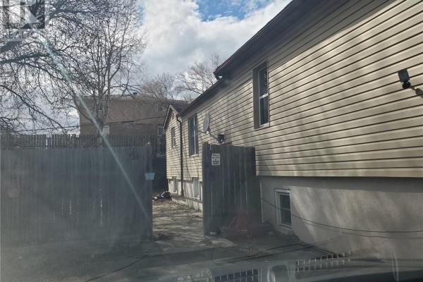 1215 Notre Dame Avenue, Greater Sudbury, ON P3A2T8 Photo 3