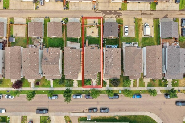 1216 29 Av Nw Nw, Edmonton, AB T6T0V8 Photo 4