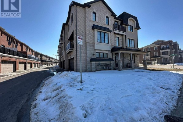 1216 Wheat Boom Drive, Oakville, ON, photo 3