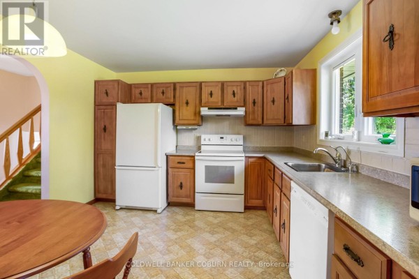 12169 Lakeshore Drive, South Dundas, ON K0C1X0 Photo 5