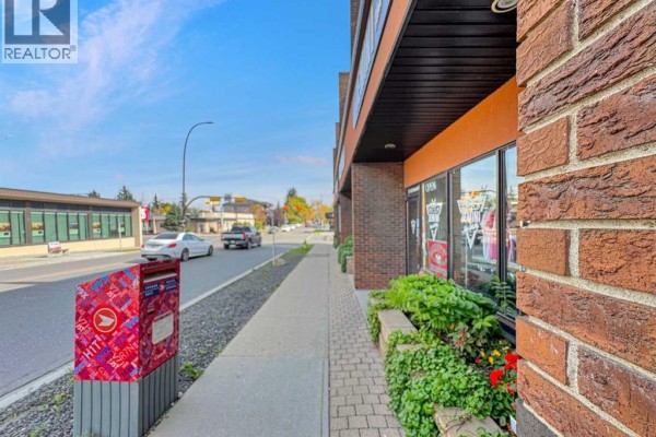 1217 Centre Street Nw, Calgary, AB T2E2R3 Photo 5