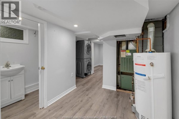 Laundry room - 1217 Harrison Unit# 2, Windsor, ON N9C3J4 Photo 5