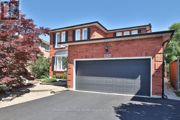 Bedroom - 1217 Rosethorne Road, Oakville, ON L6M1H5 Photo 2