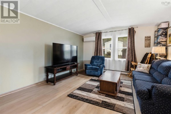 1217 Susan Drive, Beaver Bank, NS, photo 3