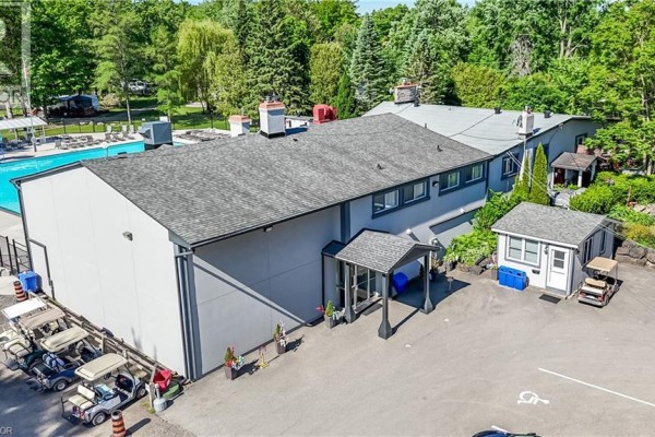 1218 8th Concession Road W, Freelton, ON L8B1A5 Photo 5