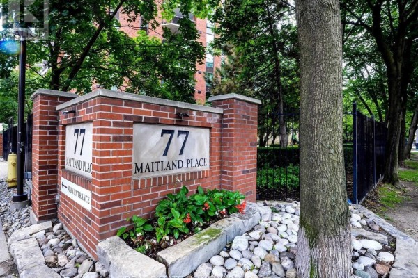 Kitchen - 1219 - 77 Maitland Place, Toronto, ON M4Y2V6 Photo 2