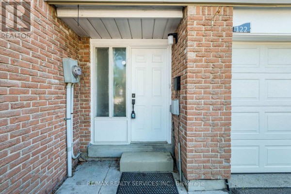 Kitchen - 122 - 122 Ellerslie Road, Brampton, ON L6T4C3 Photo 3