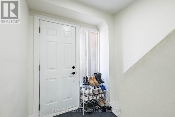 Bedroom 2 - 122 - 122 Ellerslie Road, Brampton, ON L6T4C3 Photo 5