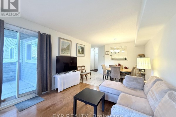 Kitchen - 122 - 316 Lorry Greenberg Drive, Ottawa, ON K1T2P4 Photo 4