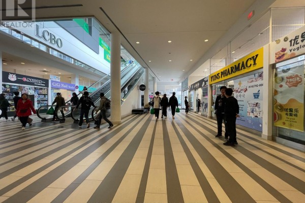 122 - 4750 Yonge Street, Toronto, ON M2N0J6 Photo 3