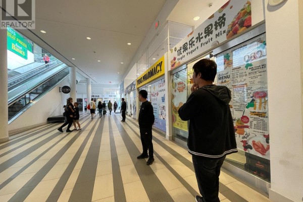 122 - 4750 Yonge Street, Toronto, ON M2N0J6 Photo 4