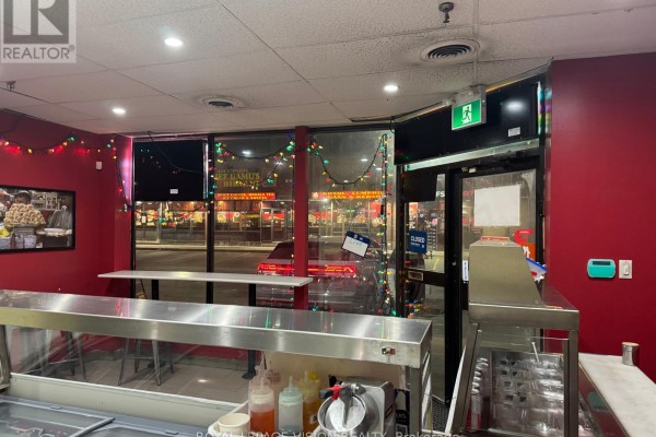 122 - 4800 Sheppard Avenue E, Toronto, ON M1S4N5 Photo 3