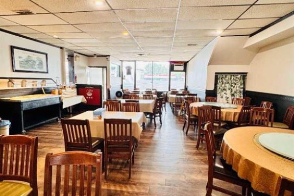 122 16 Avenue Ne, Calgary