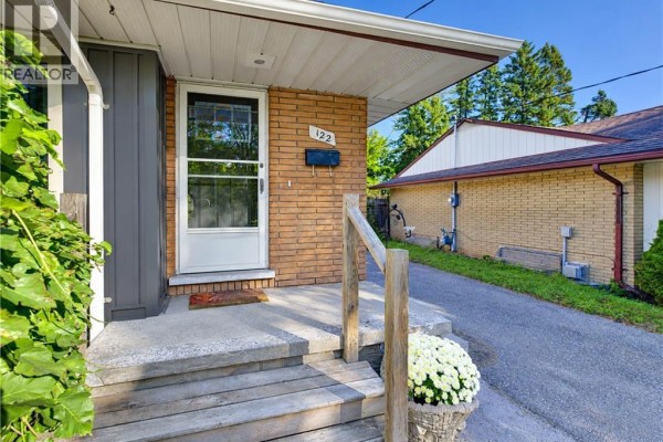 4pc Bathroom - 122 Brandon Avenue, Kitchener, ON N2M2J5 Photo 4