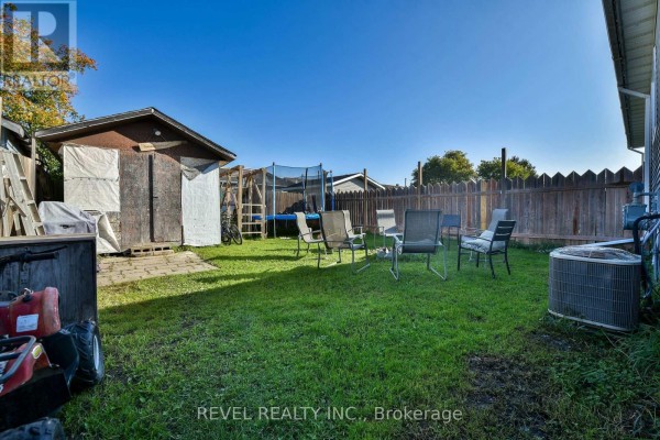 Kitchen - 122 Delia Avenue, Timmins, ON P4P1A1 Photo 4