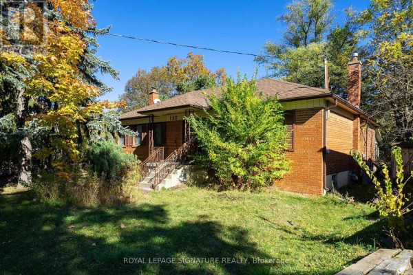 122 Earlton Road, Toronto