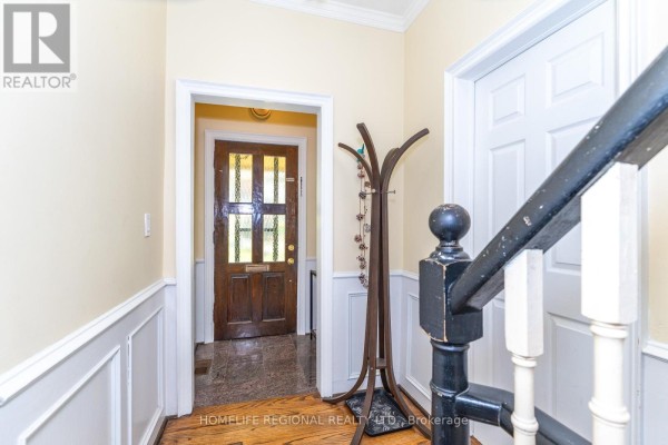 122 Emerson Avenue, Toronto, ON, photo 3