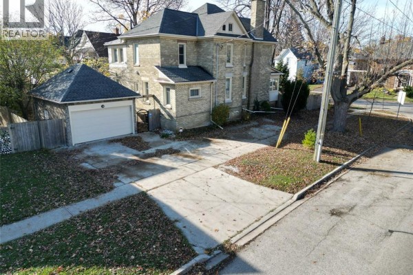 122 Forsyth Street North Unit# 1 East, Sarnia, ON, photo 2