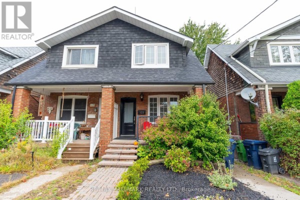 Dining room - 122 Holborne Avenue, Toronto, ON M4C2R4 Photo 2