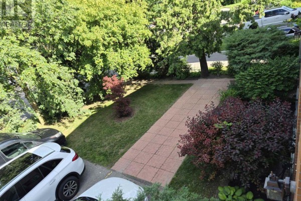 122 Lucas Street, Richmond Hill, ON, photo 3