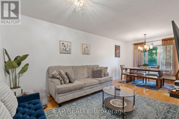 Dining room - 122 Markland Crescent, Ottawa, ON K2G5Z7 Photo 3