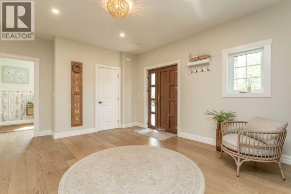 Den - 122 Oliver Avenue, Gull Lake, AB T4L2N1 Photo 5