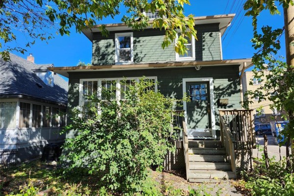 Kitchen - 122 Pulford Street, Winnipeg, MB R3L1X7 Photo 3
