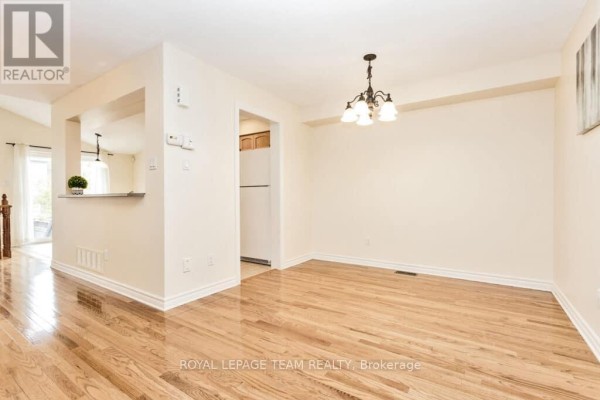 122 Saddlesmith Circle, Ottawa, ON K2M2Y6 Photo 4