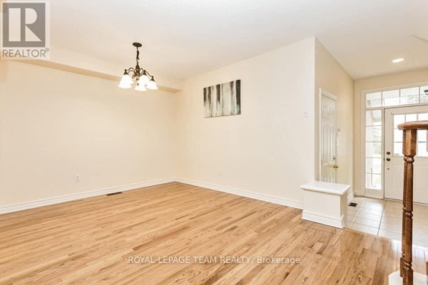 122 Saddlesmith Circle, Ottawa, ON K2M2Y6 Photo 5