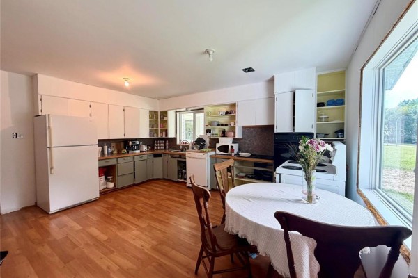 Bedroom - 122 Spoonbill Street, Oak Lake Beach, MB R0M1P0 Photo 4