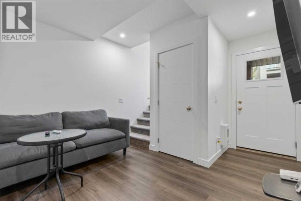 4pc Bathroom - 122 Spring Creek Common Sw, Calgary, AB T3H6E2 Photo 2