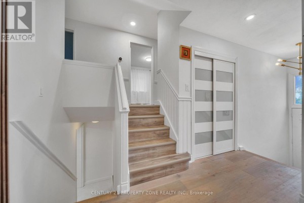 122 Vista Boulevard, Mississauga, ON L5M1V9 Photo 4