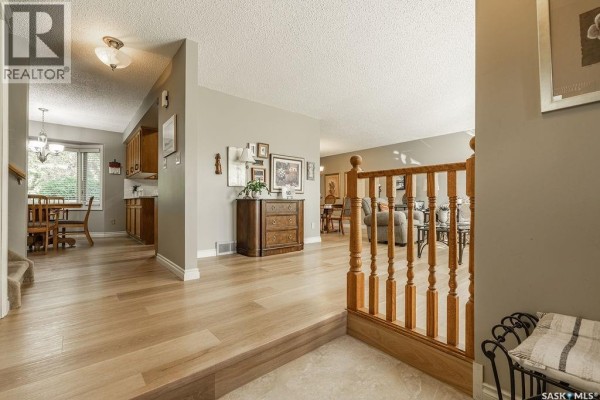 122 Wakaw Crescent, Saskatoon, SK, photo 3