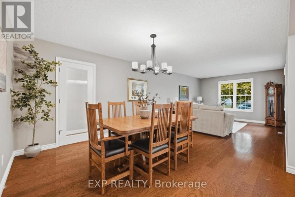 Den - 122 Water Street, Woolwich, ON N0B2N0 Photo 4