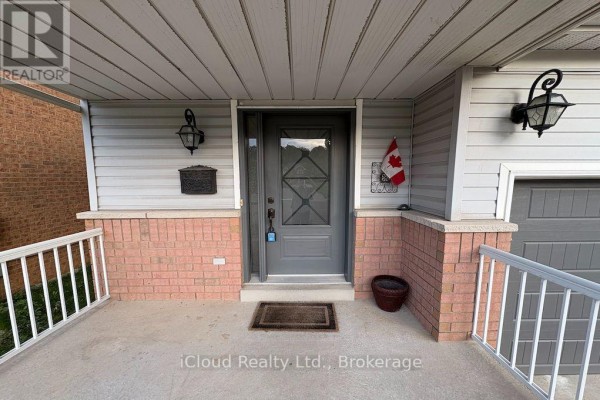 1220 Knight Trail, Milton, ON, photo 2