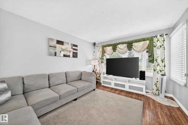 Den - 12209 134b Av Nw, Edmonton, AB T5L3W9 Photo 5
