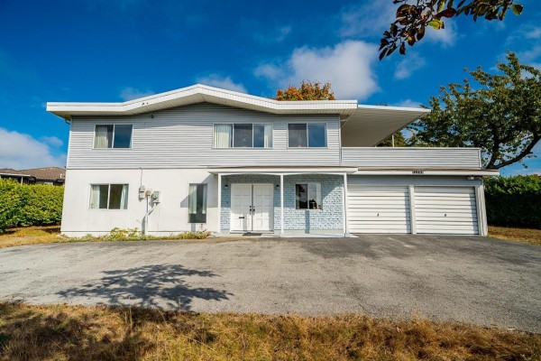 12209 64 Avenue, Surrey