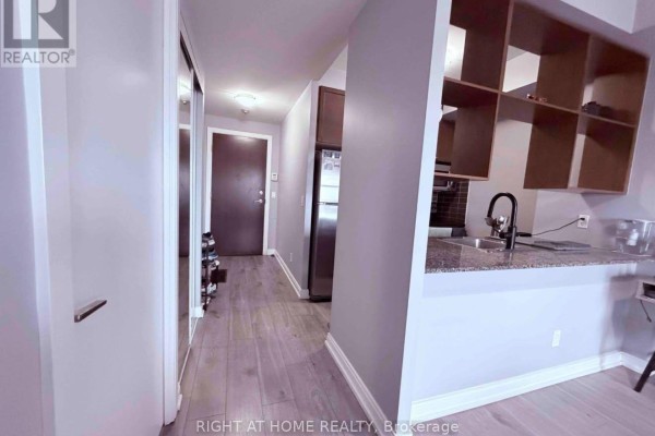 Primary Bedroom - 1221 - 181 Village Green Square, Toronto, ON M1S0K6 Photo 4