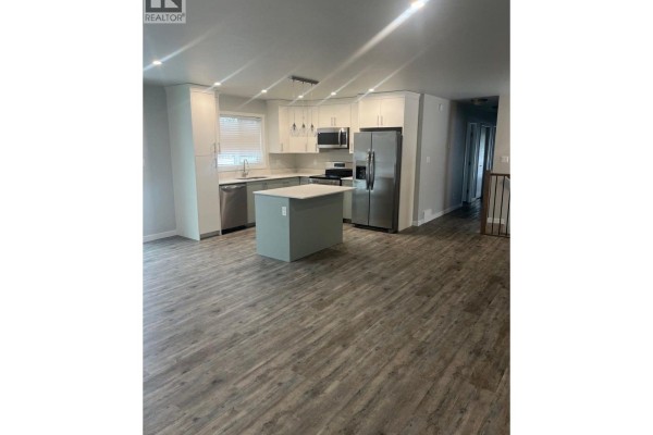 Eating area - 1221-1223 N Blackburn Road, Prince George, BC V2N6B7 Photo 2