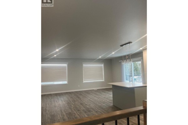 Living room - 1221-1223 N Blackburn Road, Prince George, BC V2N6B7 Photo 3