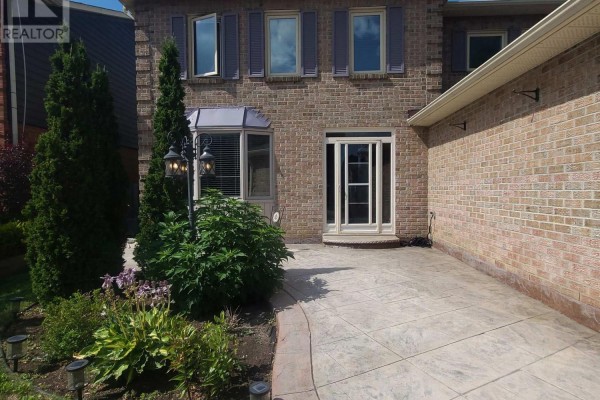 1221 Fieldstone Circle, Pickering, ON, photo 3