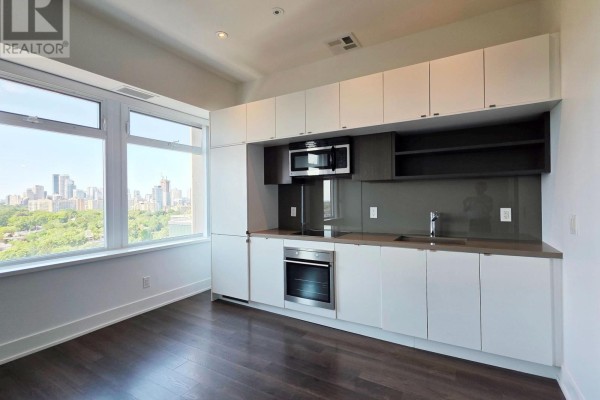 Bedroom - 1222 - 111 St. Clair Avenue W, Toronto, ON M4V1N5 Photo 4