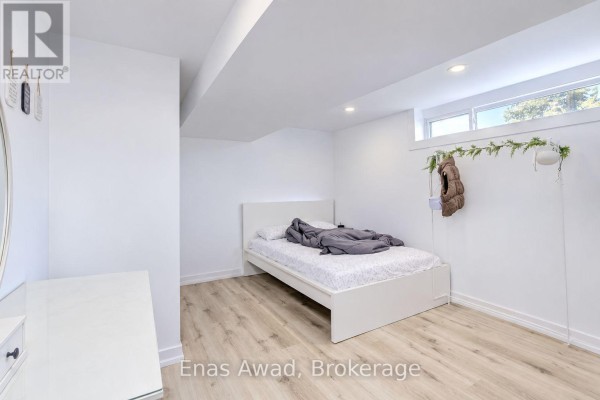 1222 Stanton Road, Ottawa, ON K2C3E2 Photo 5