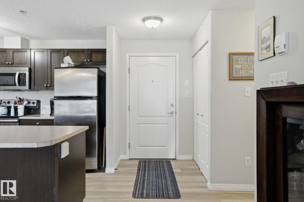 #1223 9363 Simpson Dr Nw, Edmonton, AB T6R0N2 Photo 4