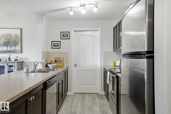 #1223 9363 Simpson Dr Nw, Edmonton, AB T6R0N2 Photo 5