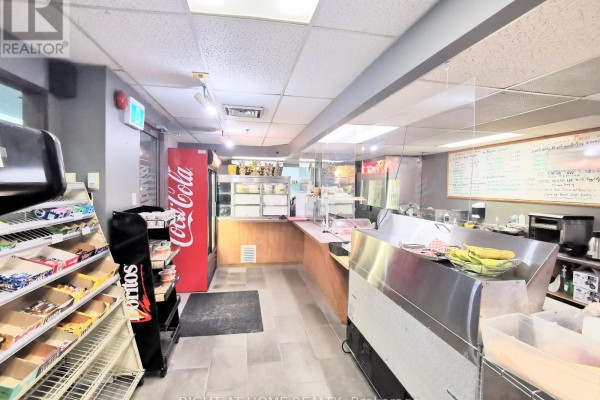 1223 Michael Street, Ottawa, ON K1J7T2 Photo 5
