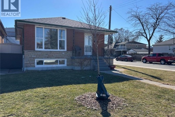 1224 Dunsmure Road, Hamilton, ON, photo 2