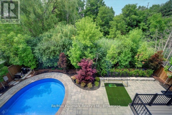 1225 Baldwin Drive, Oakville, ON, photo 2